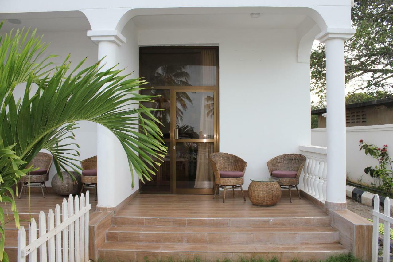 Villa Dahl Beach Resort Dar es Salaam Exterior photo